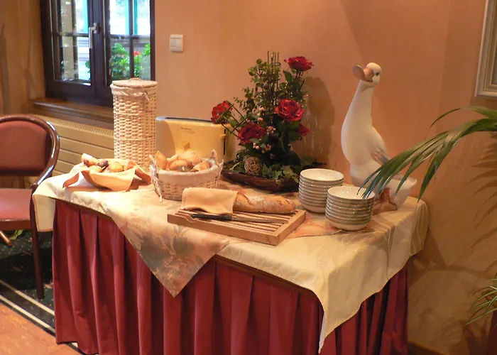 ル マンデルベール ホテル